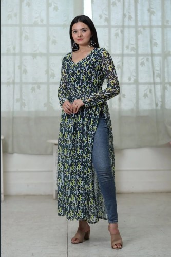 Designer Georgette Nyra Cut Kurti